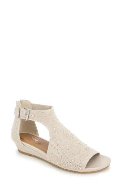 Reaction Kenneth Cole Gail Sandal In Light Grey Knit