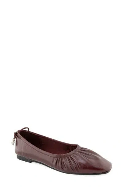 Reaction Kenneth Cole Max Ballet Flat In Mahogany