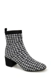 Reaction Kenneth Cole Rida Stretch Bootie Women) In Black/white
