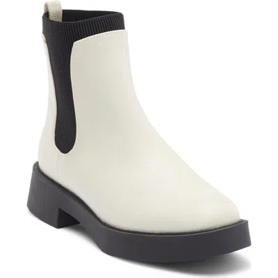 Reaction Kenneth Cole Skyee Chelsea Boot In Sand