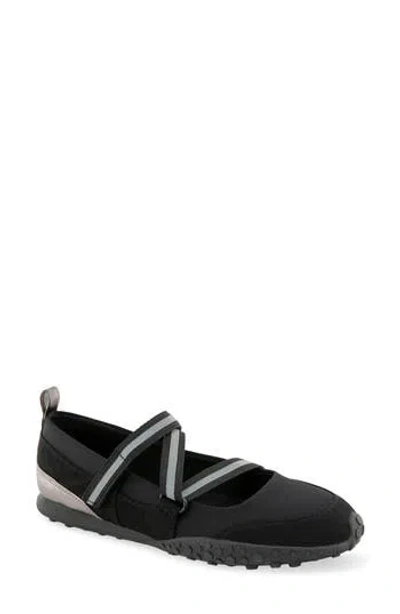 Reaction Kenneth Cole Vesper Slip-on Sneaker In Black