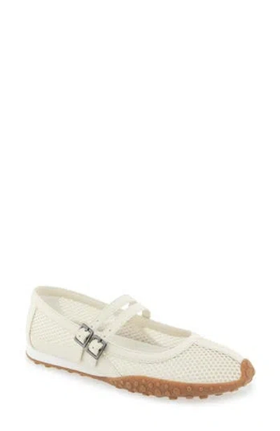 Reaction Kenneth Cole Violeta Mary Jane Flat In White