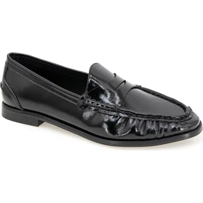 Reaction Kenneth Cole Zoila Penny Loafer In Black