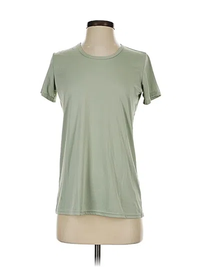 Pre-owned Real Essentials Active T-shirt In Green