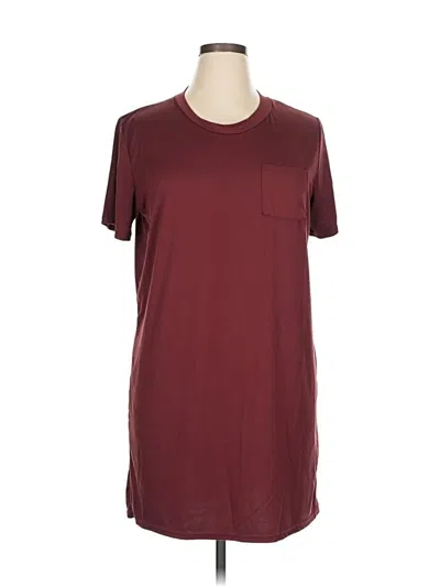 Pre-owned Real Essentials Short Sleeve T-shirt In Burgundy