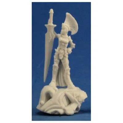 Reaper Miniatures Bones Female Paladin