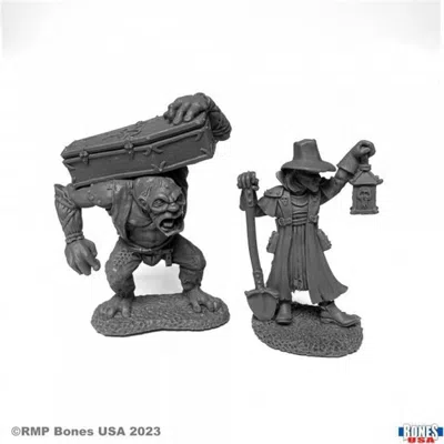 Reaper Miniatures Reaper Legends Gravedigger & Henchman Miniature