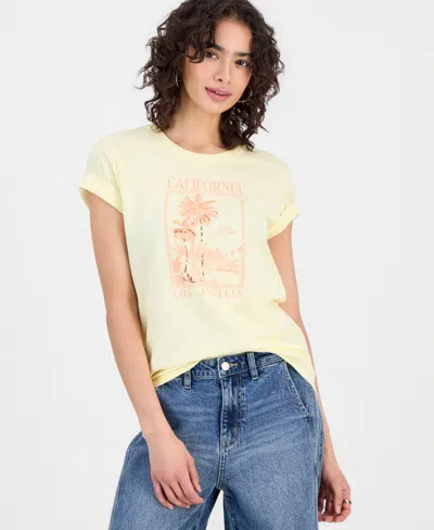 Rebellious One Juniors' California Sequin Graphic-print Tee In Yellow