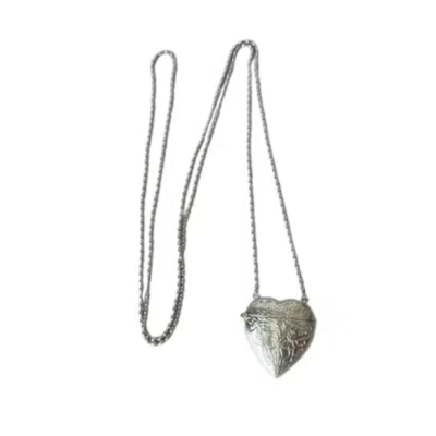 Recreation Jewels Women's Silver Juliet's Heart Locket