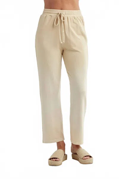 Red Haute Women's Wide Leg Capri Pants In Black In Neutral