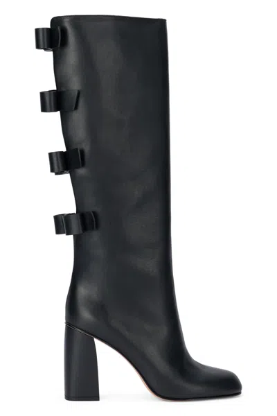 Red Valentino Ankle Boot In Black Color With Heel, Elegant And Minimalist Design.