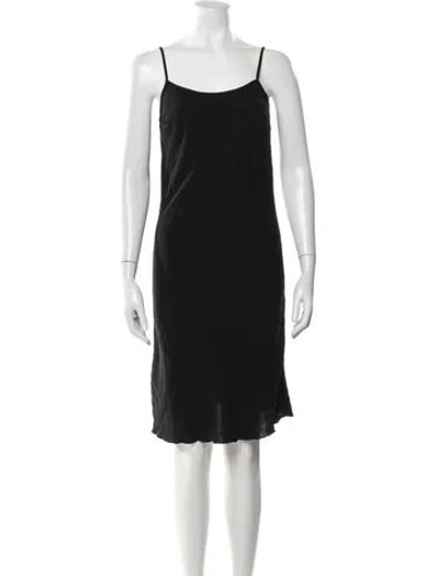 Pre-owned Red Valentino Scoop Neck Midi Length Dress In Black