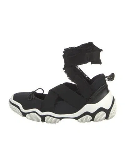 Pre-owned Red Valentino Sneakers In Black