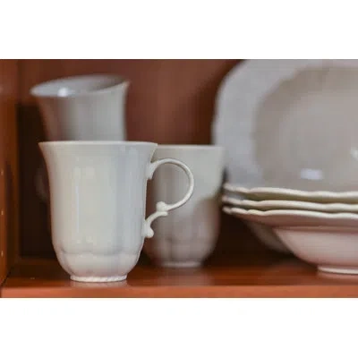 Red Vanilla Estate Coffee Mug In White