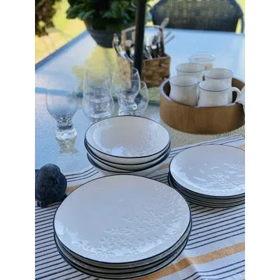 Red Vanilla Hudson Valley 18pc Dinner Set In Cream;ivory