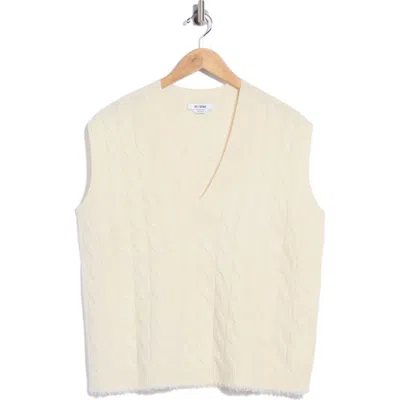 Re/done Cable V-neck Cashmere Sweater Vest In White