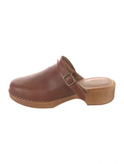 Pre-owned Re/done Leather Mules In Brown