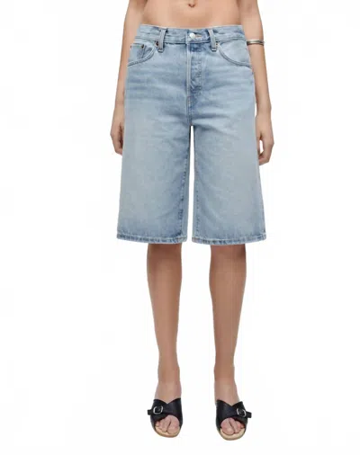 Re/done Skater Jean Shorts In Marea Wash In Blue