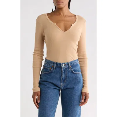 Re/done V-notch Baby Long Sleeve Tee In Brown