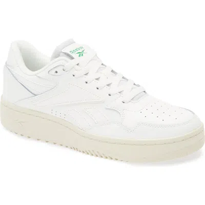 Reebok Above The Rim Chill Sneaker In Chalk/alabaster/glengreen