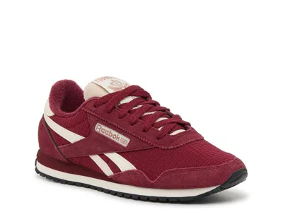 Reebok Classic Az Sneaker In Burgundy