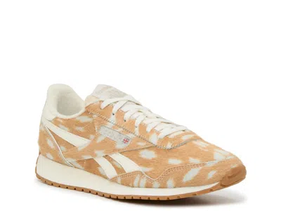 Reebok Classic Az Sneaker In Neutral