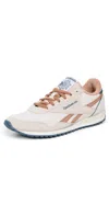Reebok Womens  Classic Az In Brown