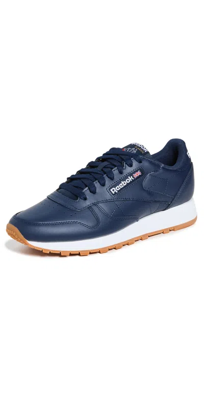 Reebok Classic Leather Sneakers In Vector Navy/white/gum