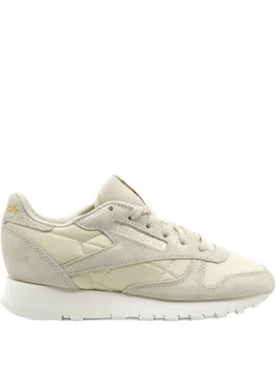 Reebok Classic Leather Trainers In Brown