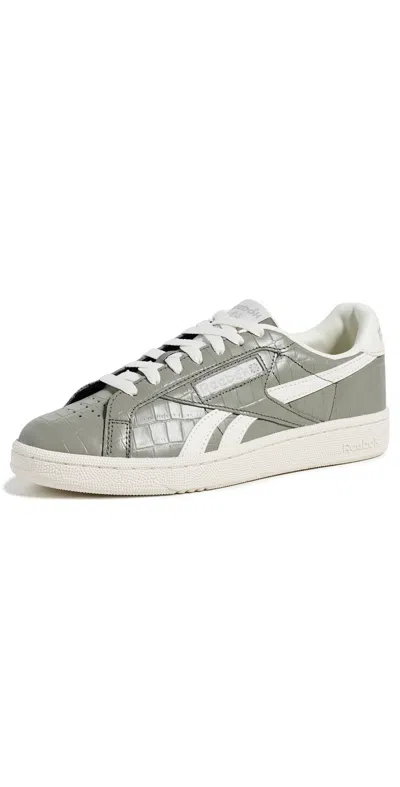Reebok Club C Grounds Uk Sneakers Still Grey/chalk/escape Grey In Multi
