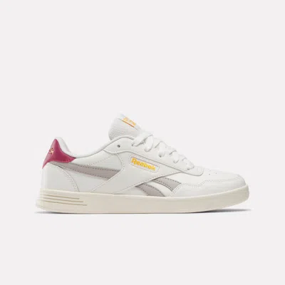 Reebok Court Advance In Chalk/scorchedearth/hoopred M In White