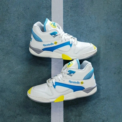 Pre-owned Reebok Court Victory Pump 100203275 / Chalk Blue Men's Shoes Sneakers In White