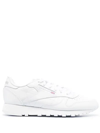 Reebok Logo-patch Low-top Sneakers In White