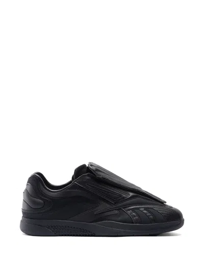 Reebok 해머 프로 Ltd 스니커즈 In Black