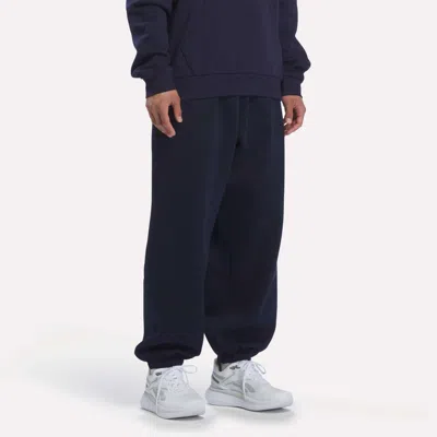 Reebok Men's Logo Relaxed Fleece Pants In Blue