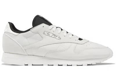 Pre-owned Reebok Men's  Classic Leather Sneeze White Black Sneakers In Footwear White/chalk/core Black