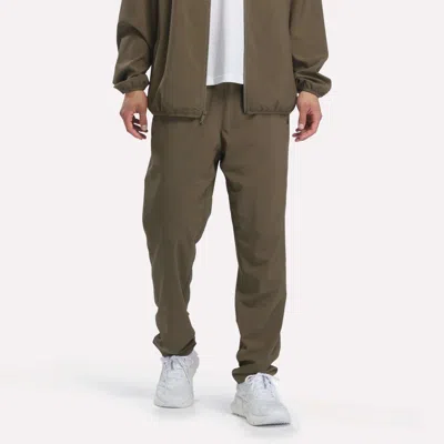Reebok Men's Woven Training Pants In Army Green