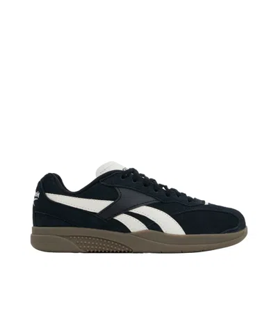 REEBOK ROUND TOE LOW-TOP SNEAKERS