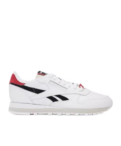 Reebok Round Toe Sneakers In White