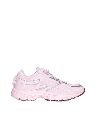 Reebok Trainers In Pink