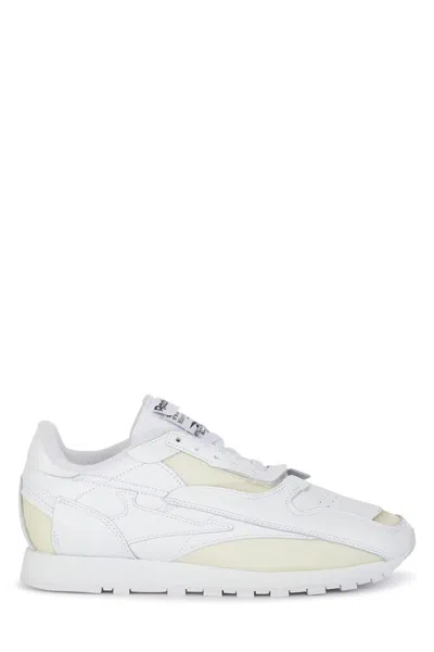 Reebok Sneakers In White