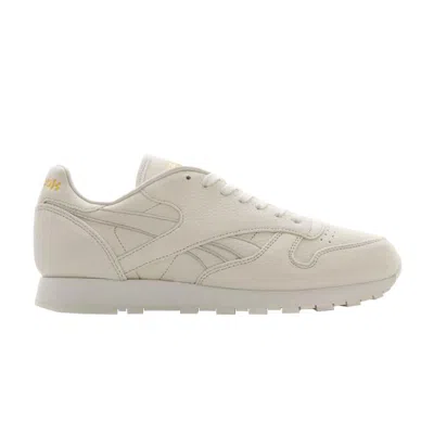 Pre-owned Reebok Sneakersnstuff X Classic Leather 'premium' In Cream