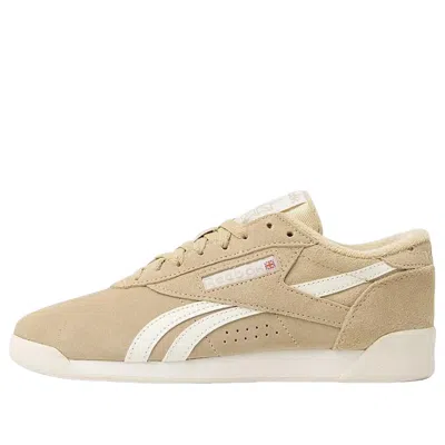 Reebok (wmns)  Freestyle Lo Shoes 'simple Beige Chalk Chalk' In Brown