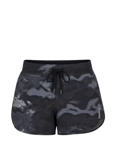 Reebok Wor 우븐 Aop 카모 프린트 드로스트링 쇼츠 In Black