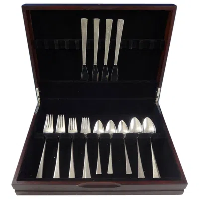 Pre-owned Reed & Barton Da Vinci By  Sterling Silver Flatware Service Set 20 Pcs Modern In Black