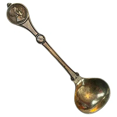 Pre-owned Reed & Barton Silver Plate Roman Medallion Salt Cellar Spoon In Brown