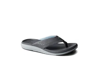 Reef Cushion Norte In Gray