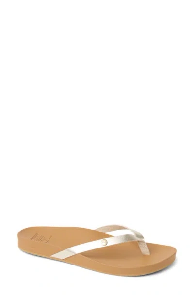 Reef Vista Ivy Flip Flop In White