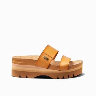 Reef Women's Cushion Vista Higher Sandal In Natural In White