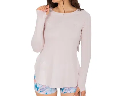 Reel Skipper Solid Flowy Performance Top In Baby Pink
